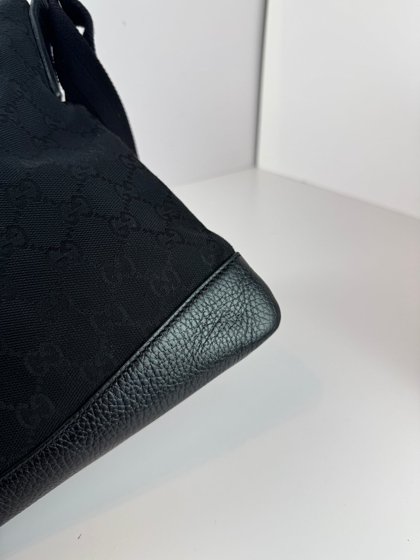 GUCCI Front Pocket GG Canvas Black