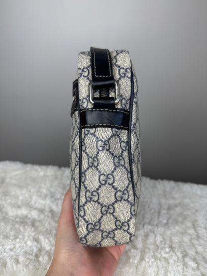 GUCCI Front Zip Small Gg Suprme Coated canvas Navy