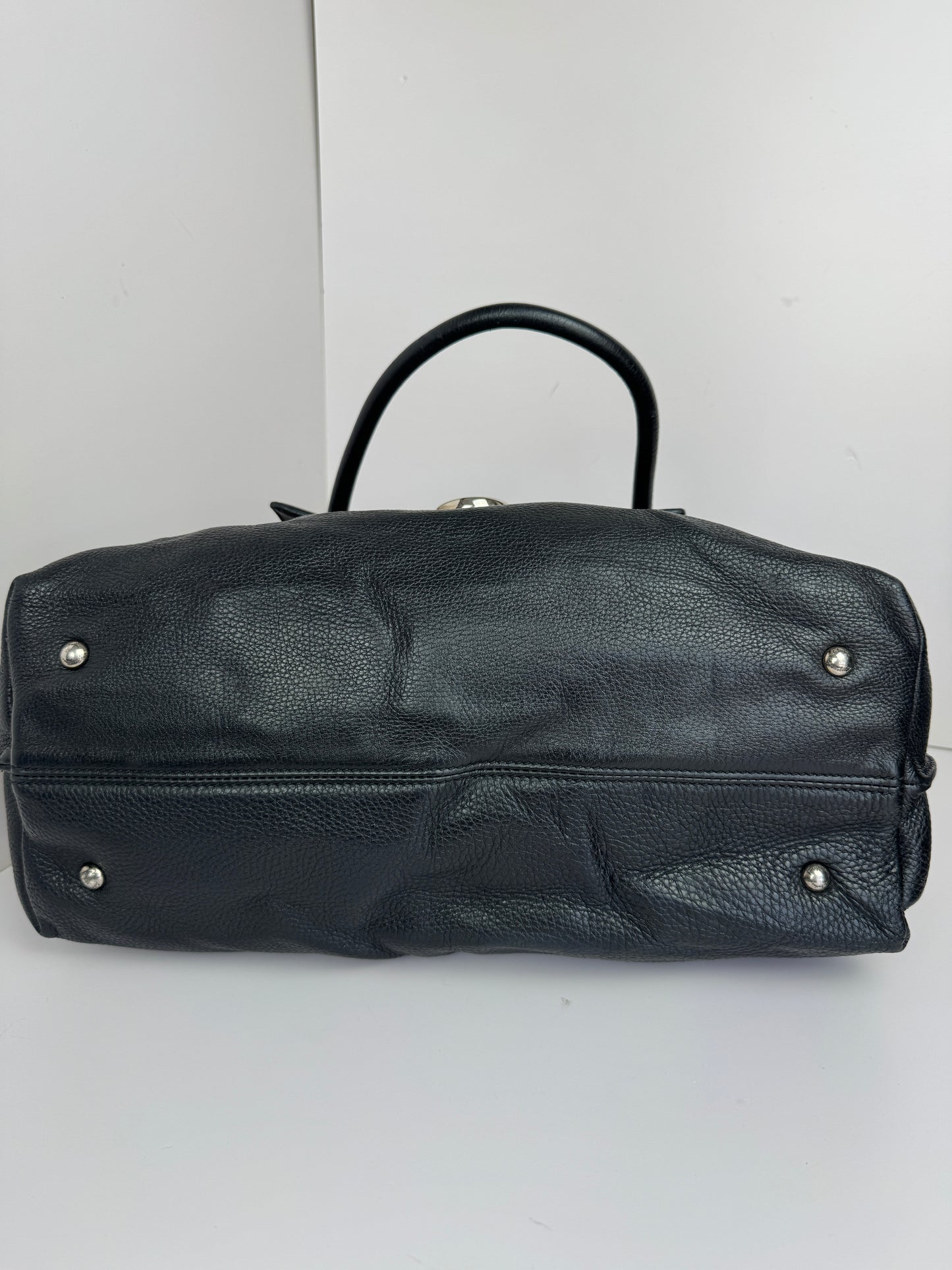 Salvatore Ferragamo Noah Gancio Lock Leather Shoulder bag