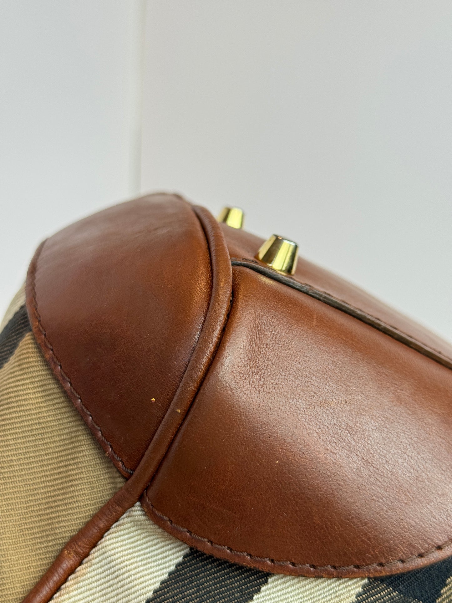 Burberry House Check Canterbury Shoulder Bag